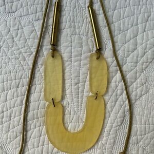 Vintage Gold Geometric Necklace with U-Shaped Pendant
